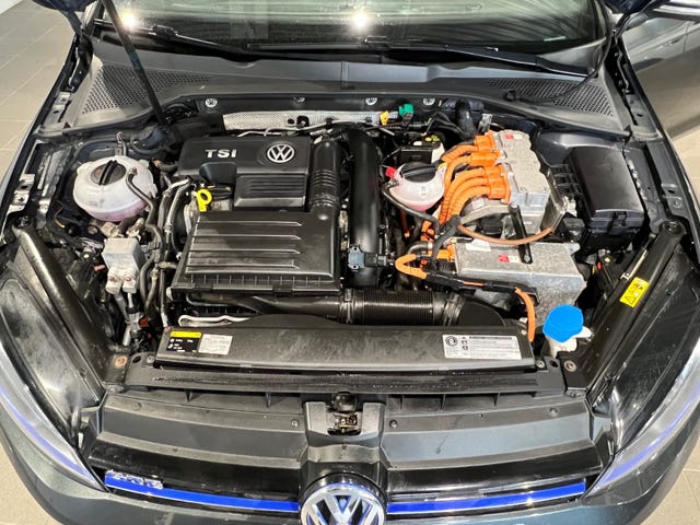 2015 VOLKSWAGEN GOLF - 44