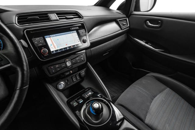 2018 NISSAN LEAF - 14
