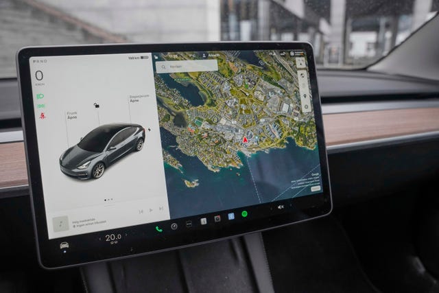 2021 TESLA MODEL 3 - 13