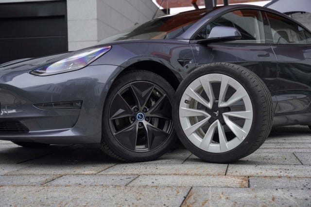 5YJ3E7EB6MF844245 2021 TESLA MODEL 3-5