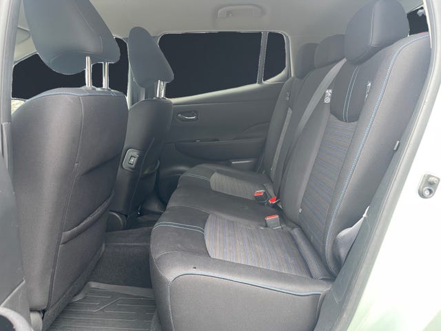 2018 NISSAN LEAF - 11