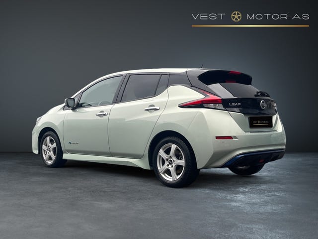 SJNFAAZE1U0010145 2018 NISSAN LEAF-4