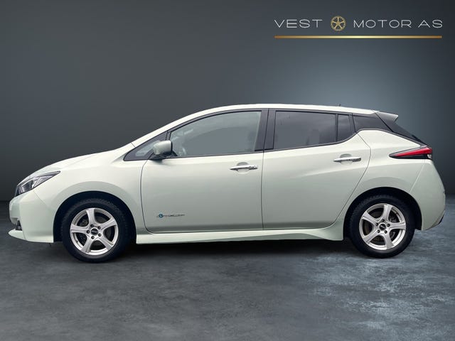 SJNFAAZE1U0010145 2018 NISSAN LEAF-3