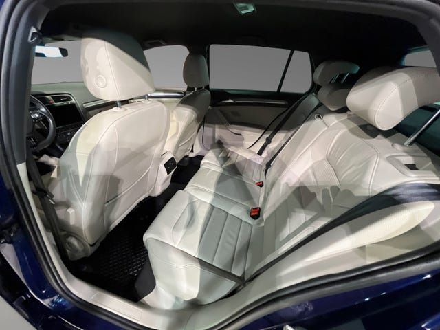 2019 VOLKSWAGEN GOLF - 8
