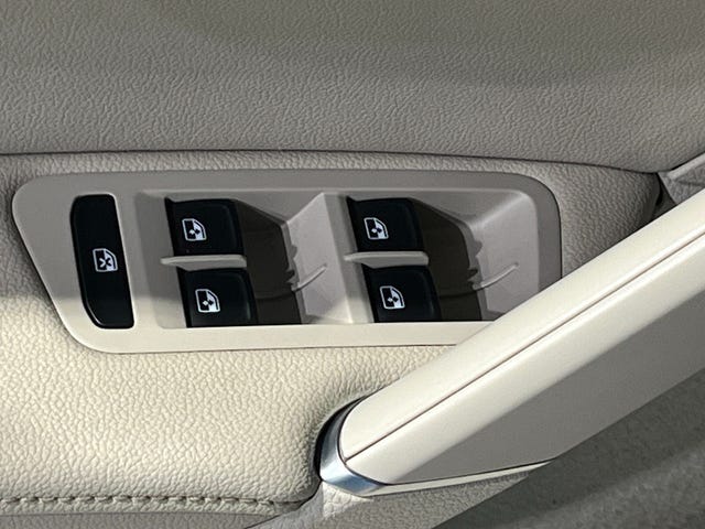 2019 VOLKSWAGEN GOLF - 11