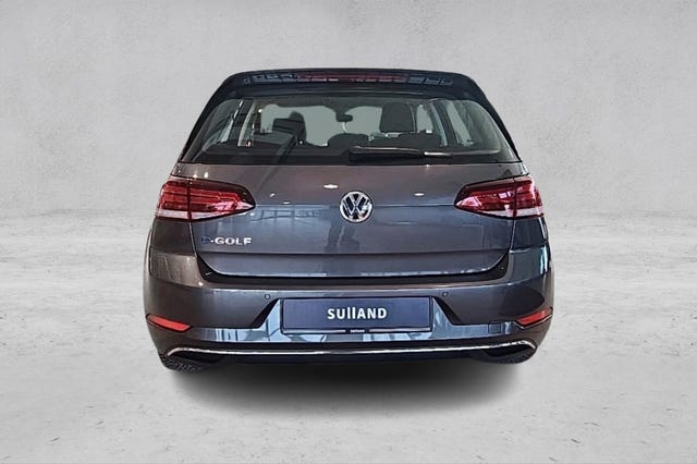 WVWZZZAUZJW906803 2018 VOLKSWAGEN GOLF-3