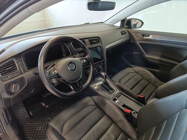 2019 VOLKSWAGEN GOLF - 15
