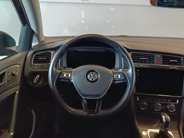 2019 VOLKSWAGEN GOLF - 21