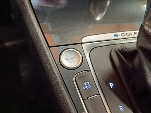 2019 VOLKSWAGEN GOLF - 39