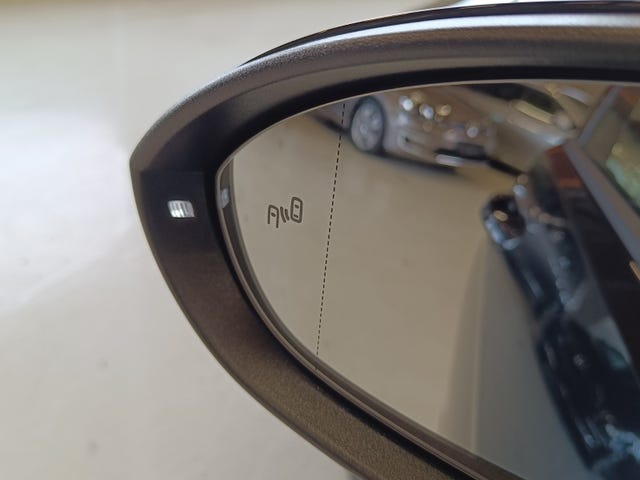 2019 VOLKSWAGEN GOLF - 11
