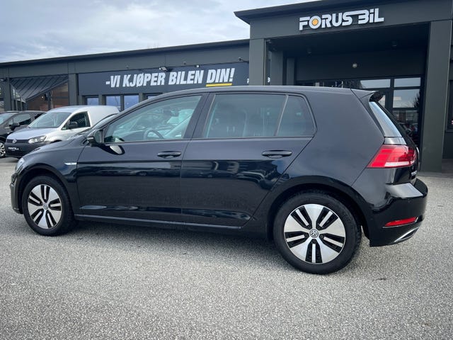 WVWZZZAUZK8902925 2019 VOLKSWAGEN GOLF-1