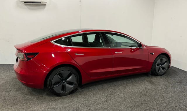 2019 TESLA MODEL 3 - 10