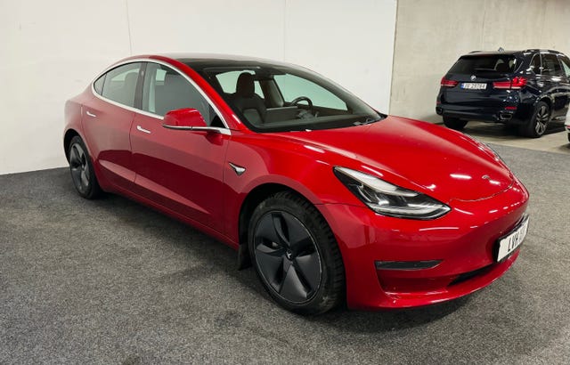 2019 TESLA MODEL 3 - 8