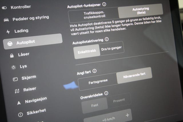 2021 TESLA MODEL 3 - 26