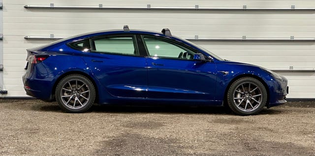 5YJ3E7EB2KF219578 2019 TESLA MODEL 3-1