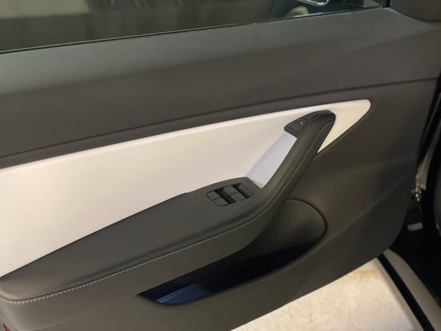 2019 TESLA MODEL 3 - 11