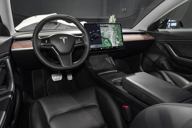 2021 TESLA MODEL 3 - 31
