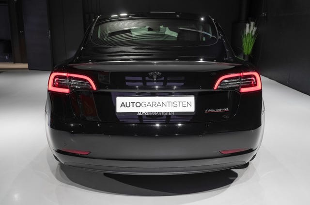 2021 TESLA MODEL 3 - 9