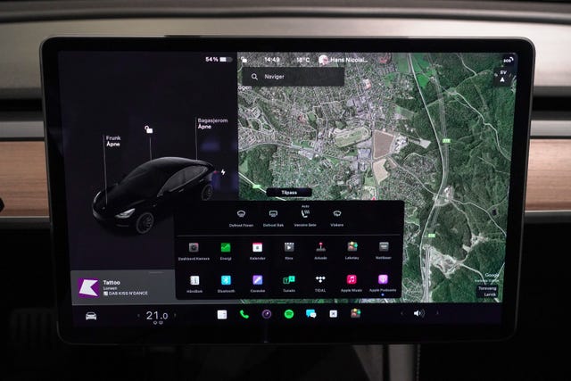 2021 TESLA MODEL 3 - 40
