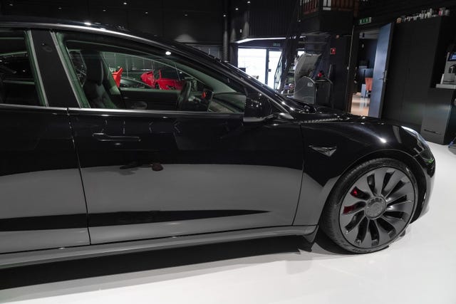 2021 TESLA MODEL 3 - 13