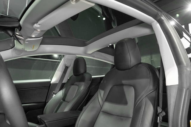 2021 TESLA MODEL 3 - 28