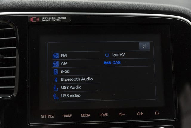2020 MITSUBISHI OUTLANDER - 17