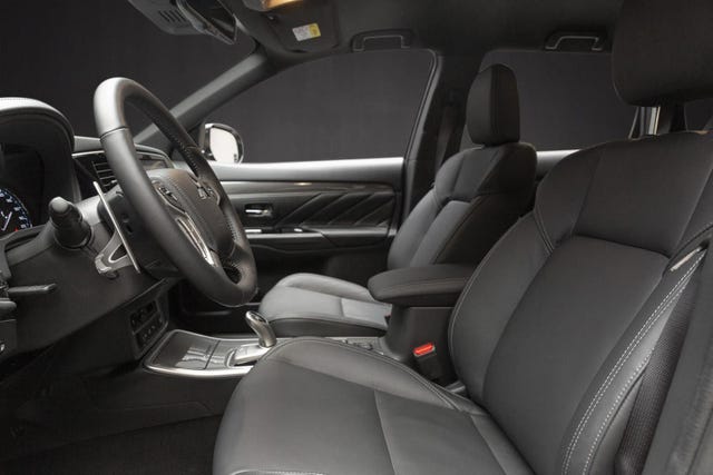 2020 MITSUBISHI OUTLANDER - 24