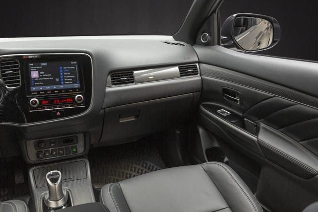 2020 MITSUBISHI OUTLANDER - 28