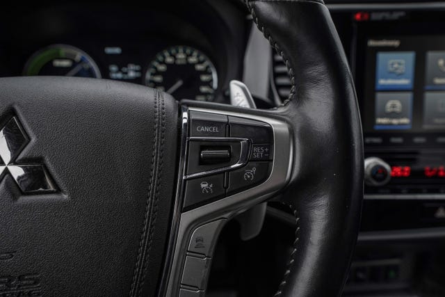 2020 MITSUBISHI OUTLANDER - 18