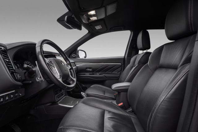 2020 MITSUBISHI OUTLANDER - 10