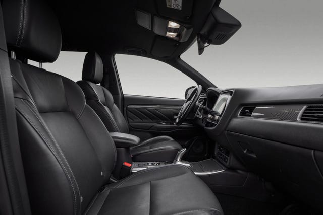 2020 MITSUBISHI OUTLANDER - 24