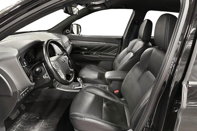 2020 MITSUBISHI OUTLANDER - 8