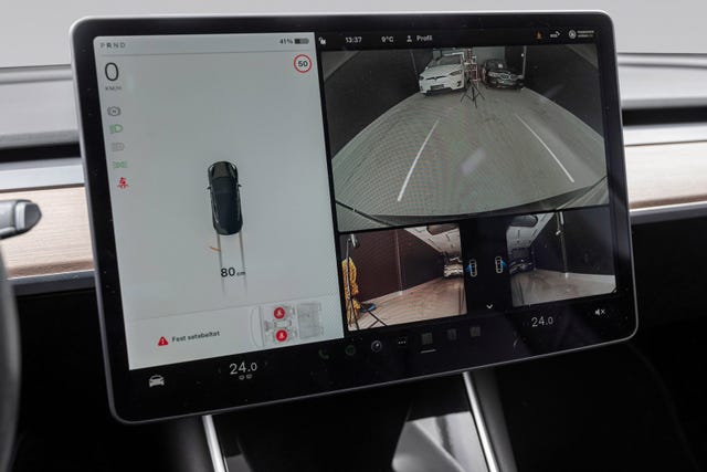 2019 TESLA MODEL 3 - 21