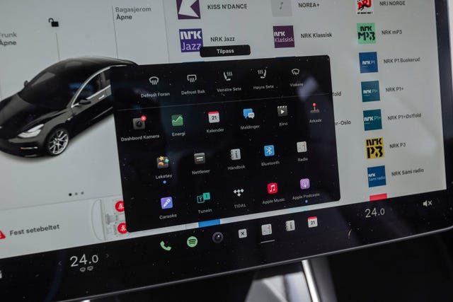 2019 TESLA MODEL 3 - 26