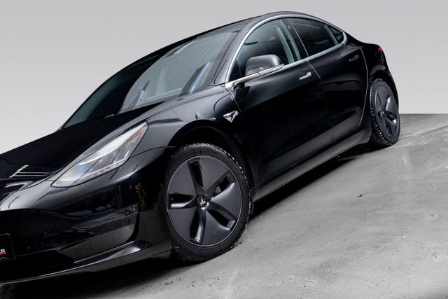 5YJ3E7EB3KF233652 2019 TESLA MODEL 3-2