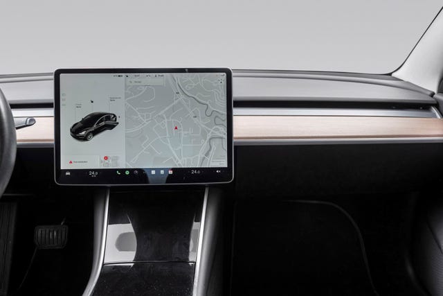 2019 TESLA MODEL 3 - 19