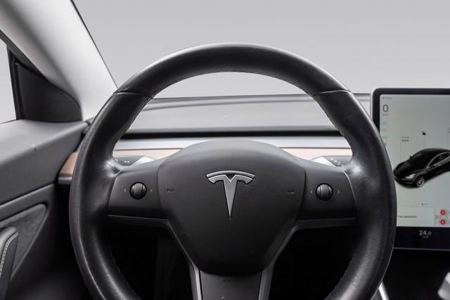 2019 TESLA MODEL 3 - 16