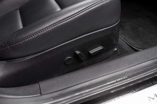 2019 TESLA MODEL 3 - 31