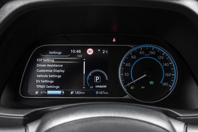2022 NISSAN LEAF - 17