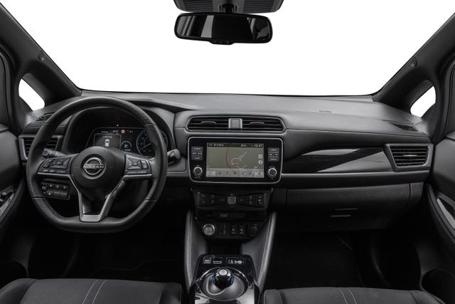 2022 NISSAN LEAF - 13