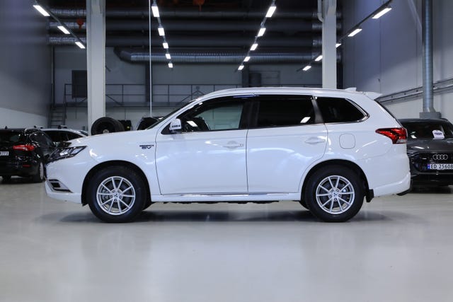 JMBXDGG3WLZ014850 2020 MITSUBISHI OUTLANDER-3