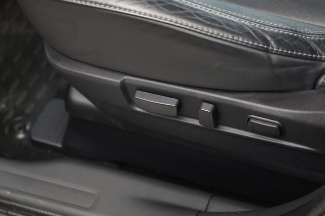2020 MITSUBISHI OUTLANDER - 28
