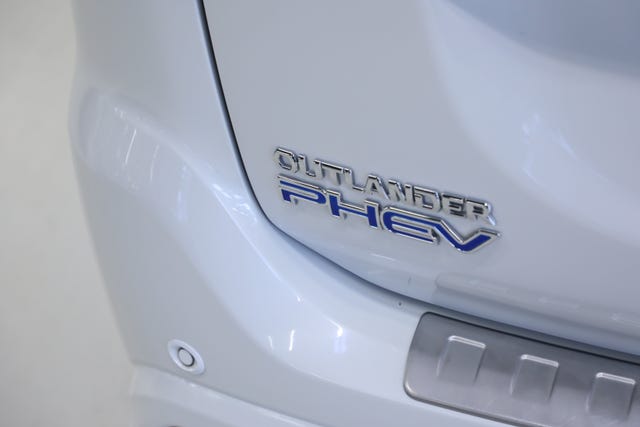 2020 MITSUBISHI OUTLANDER - 9