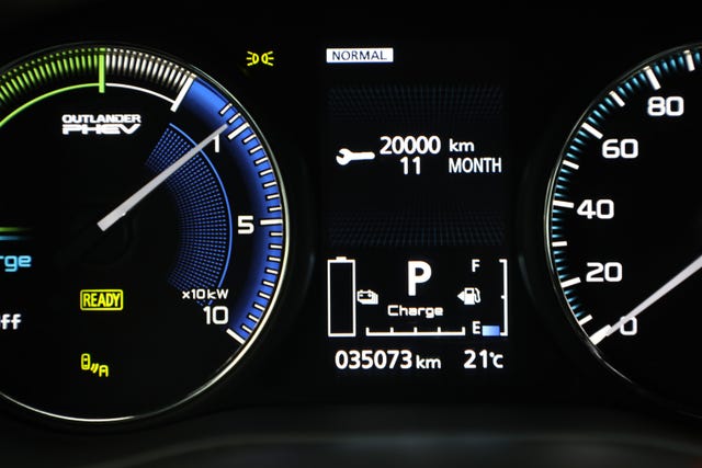 2020 MITSUBISHI OUTLANDER - 35