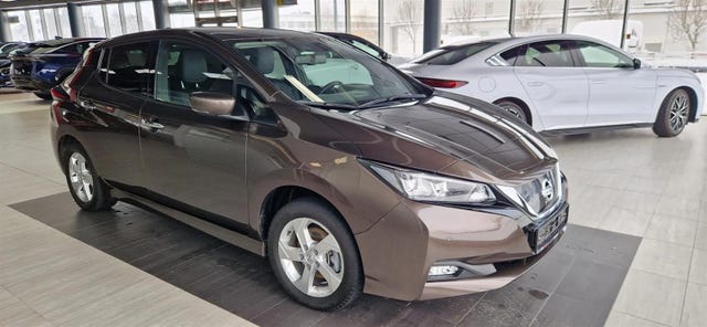 2021 NISSAN LEAF - 7