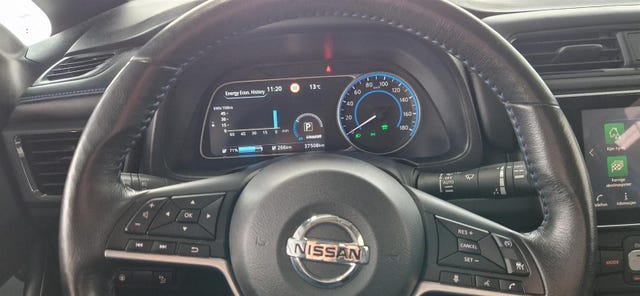 2021 NISSAN LEAF - 10