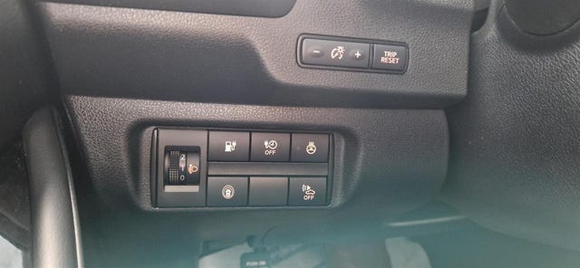2021 NISSAN LEAF - 12