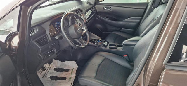 2021 NISSAN LEAF - 8