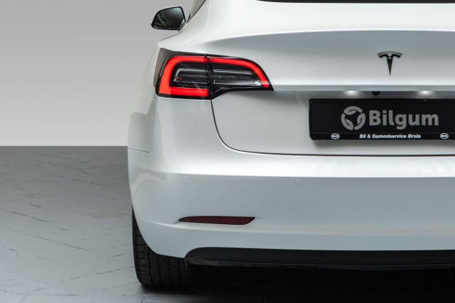 2021 TESLA MODEL 3 - 9