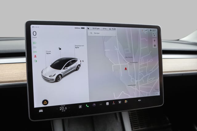 2021 TESLA MODEL 3 - 18